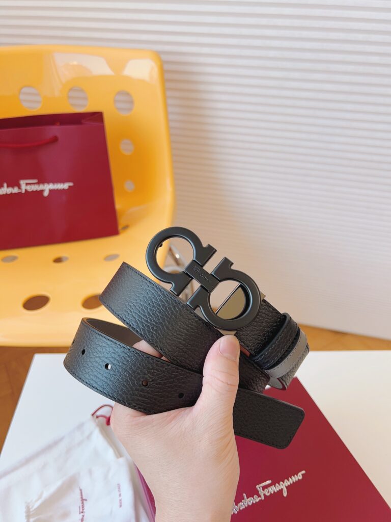 【新規倉庫入り】Salvatore Ferragamo 職人仕上げ高級ベルト「全長約 100cm」