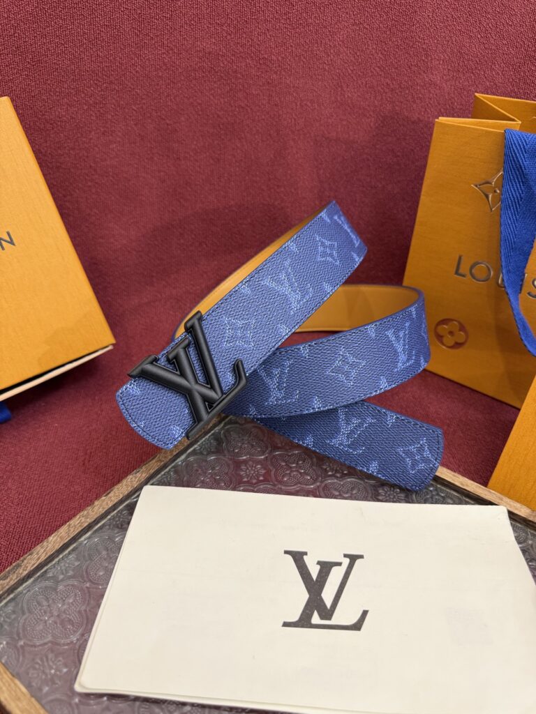 【日本未入荷】ルイヴィトン LV Dimension 両面使いベルト 40mm（全長約 100cm）