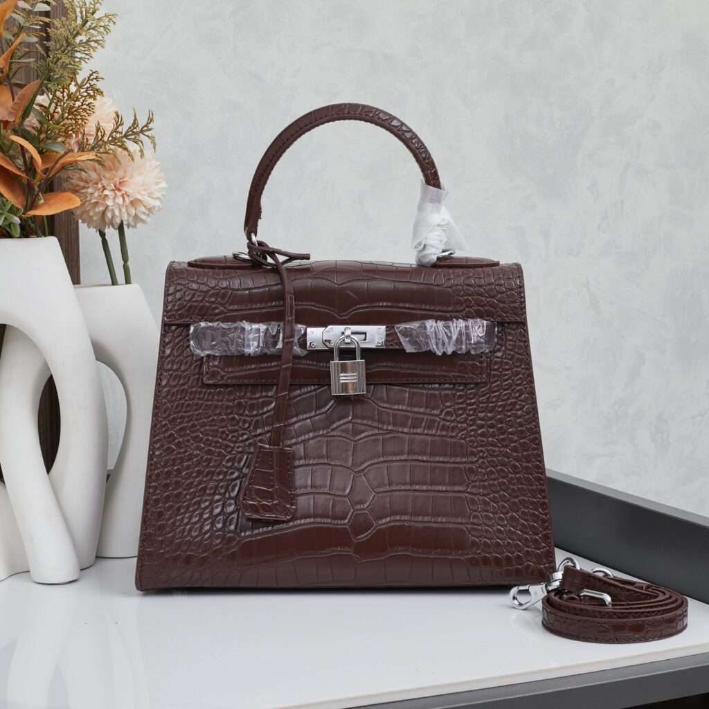 エルメス ケリー 19/25/28 ストーンパターンレザー バッグ「Kelly II Sellier」