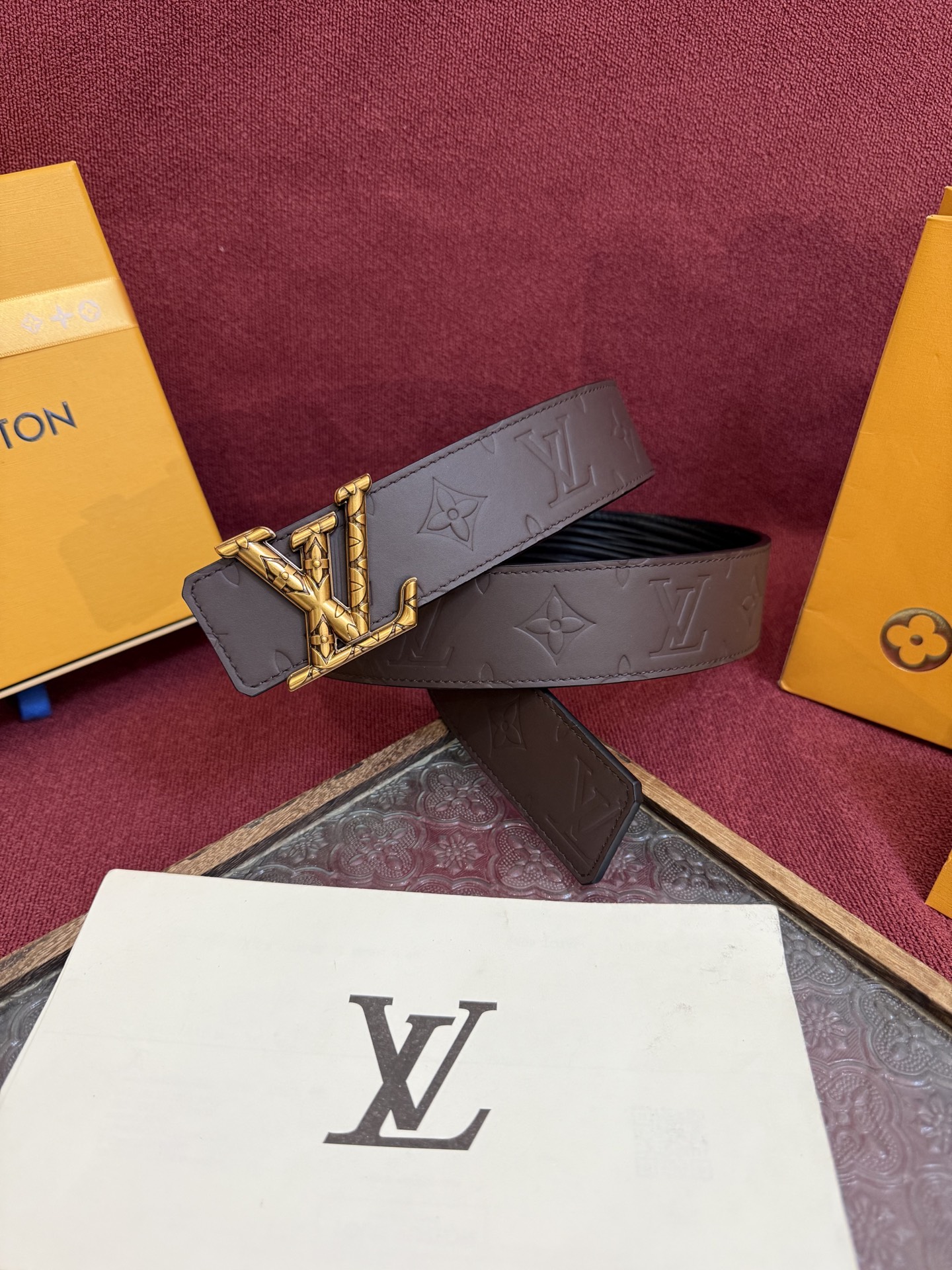 【日本未入荷】ルイヴィトン LV Dimension 両面使いベルト 40mm(全長約 100cm)