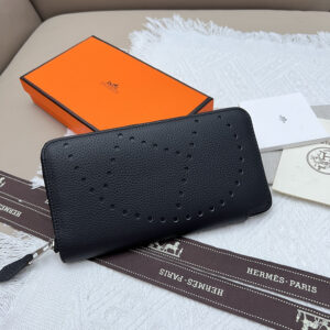 エルメス エヴリンヌ ロング ジップウォレット「Evelyne Wallet」