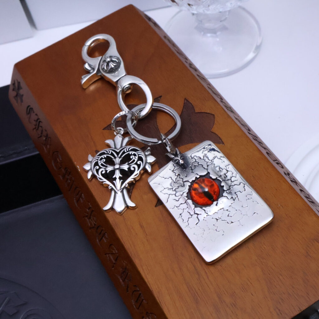 クロムハーツ「Chrome Hearts」キーホルダー＆バッグチャーム - トレンドシンボル