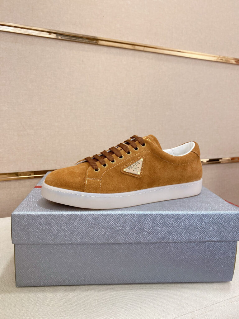 プラダ メンズ Lane Deerskin ローカット スニーカー