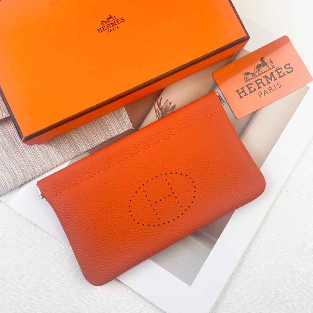 【厳選新入荷】エルメス Evelyne Zip Pouch イヴリンファスナーハンドポーチ「携帯小銭収納レザー小物」