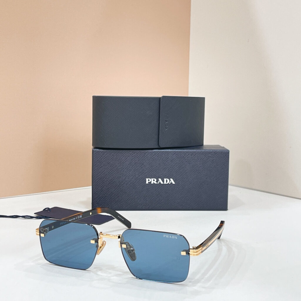 【厳選在庫】Prada ビジネス兼用高級サングラス「全天候遮光」