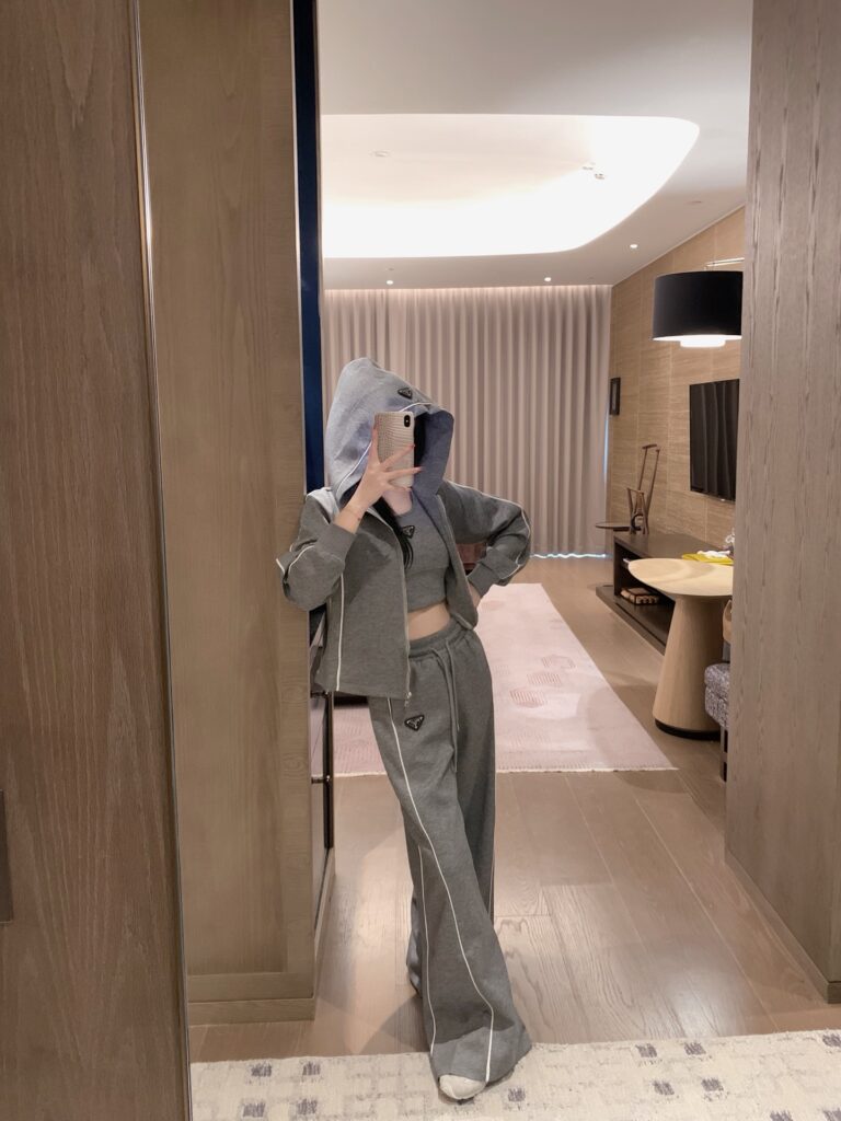 プラダ「Prada」レディース カジュアルスポーツセット【3点セット】