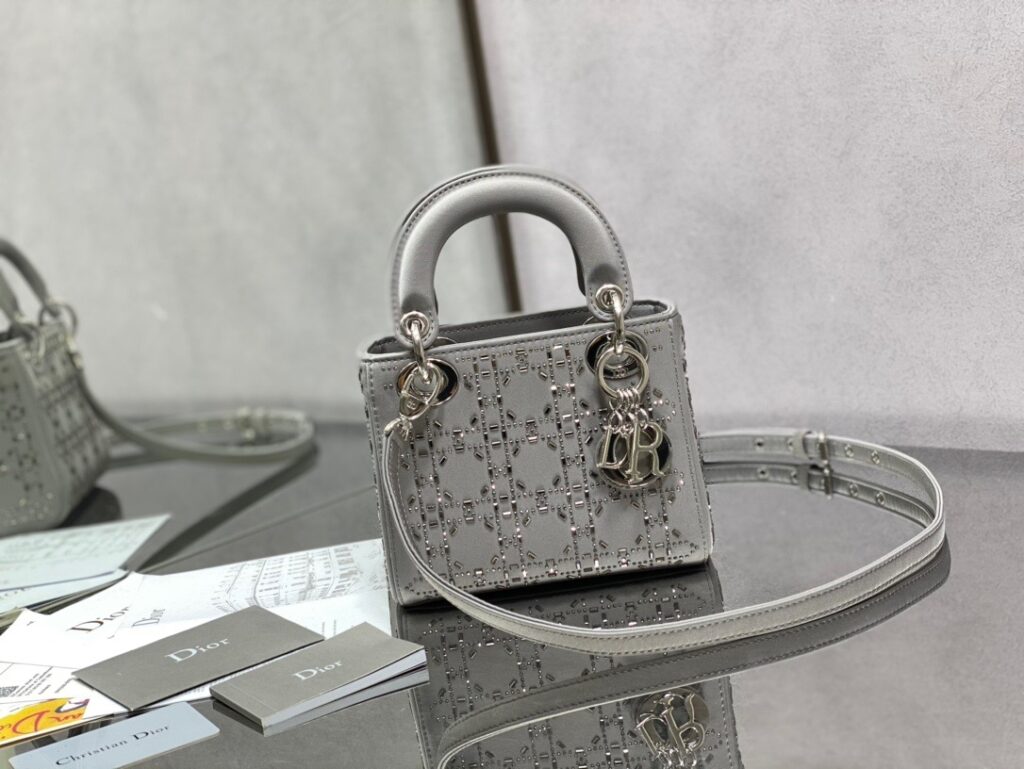 ディオール「Dior」ラディ シリーズ シルク ラディ バッグ