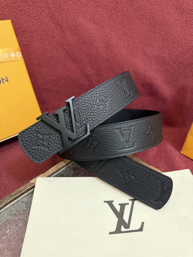 【日本未入荷】ルイヴィトン LV Dimension 両面使いベルト 40mm（全長約 100cm）