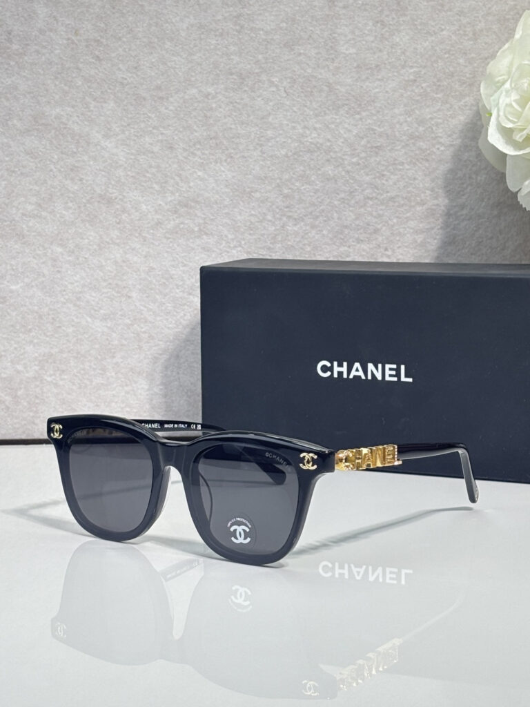 【新作到着】Chanel ハイセンスデザインサングラス「遮光レンズ搭載」
