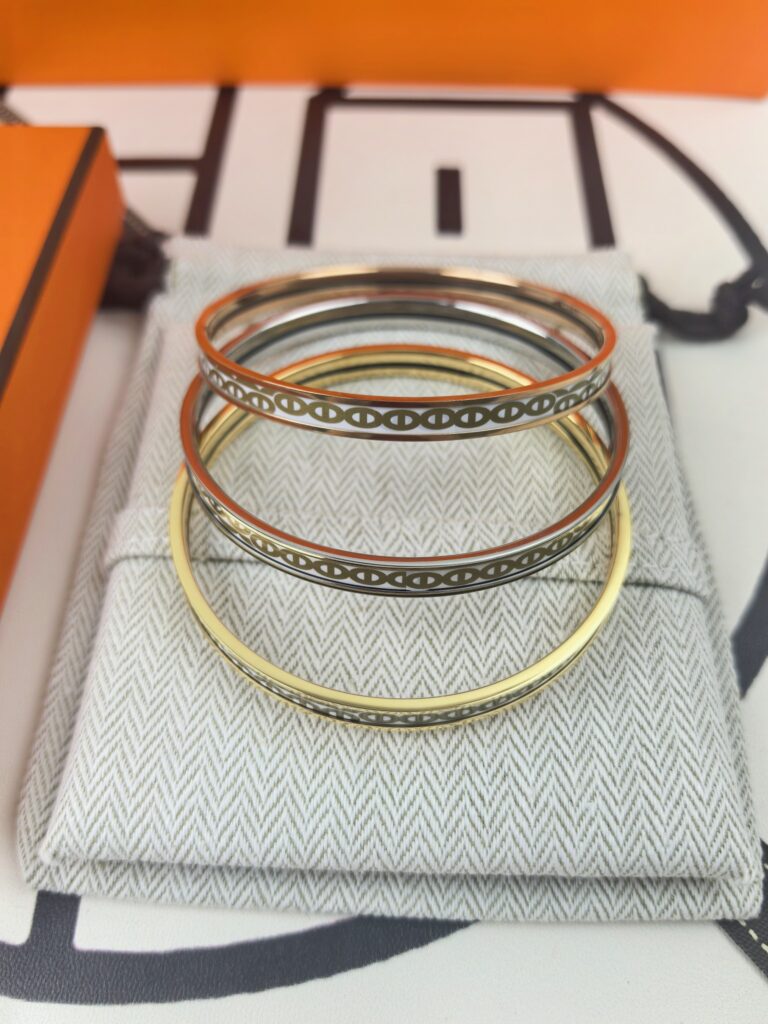 エルメス ブランドの象徴的なブレスレット