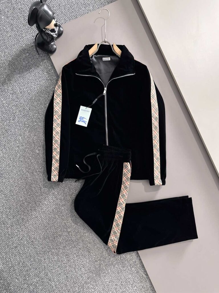 バーバリー「Burberry」秋冬 メンズカジュアルスポーツセット