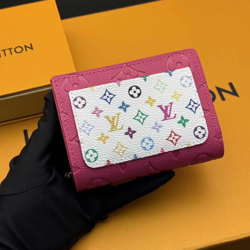 ルイ・ヴィトン LV x TM ポルトフォイユ・クレア