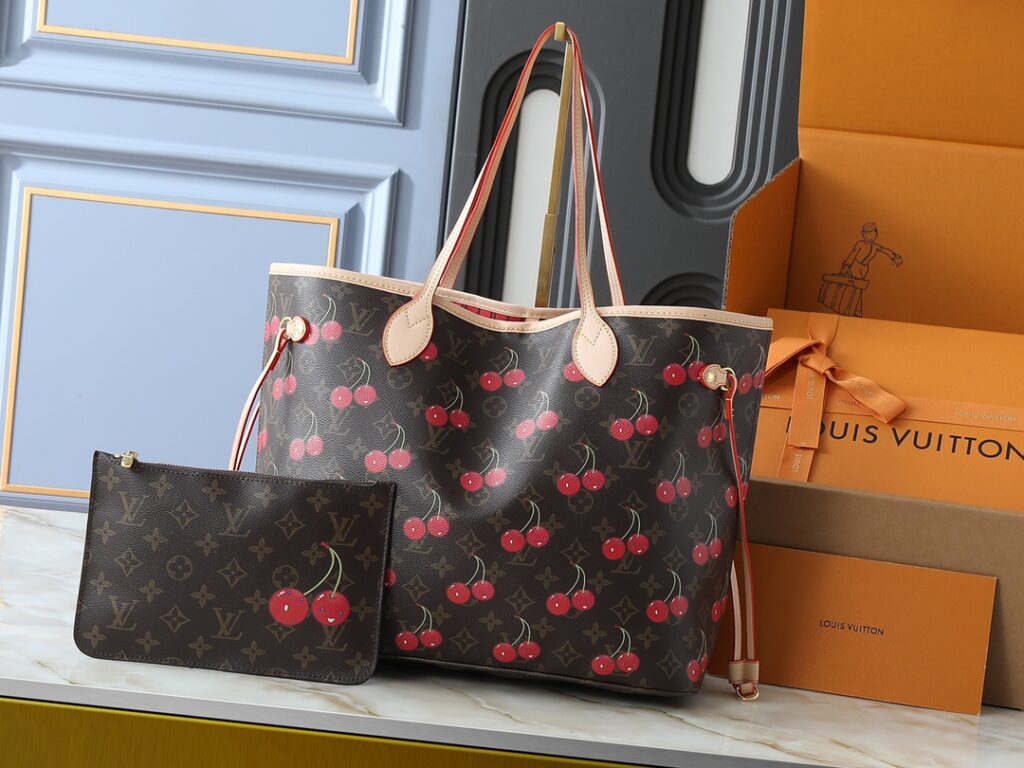 ルイ・ヴィトン ネヴァーフル･インサイドアウト MM バッグ「Neverfull Bag」
