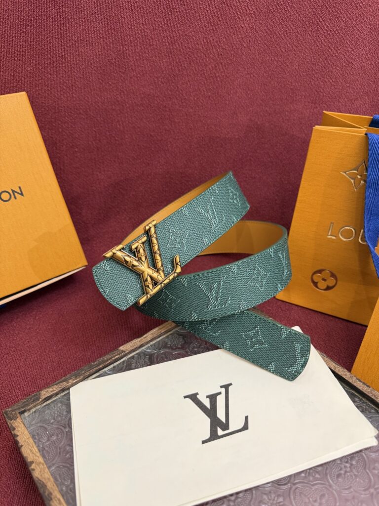【日本未入荷】ルイヴィトン LV Dimension 両面使いベルト 40mm(全長約 100cm)