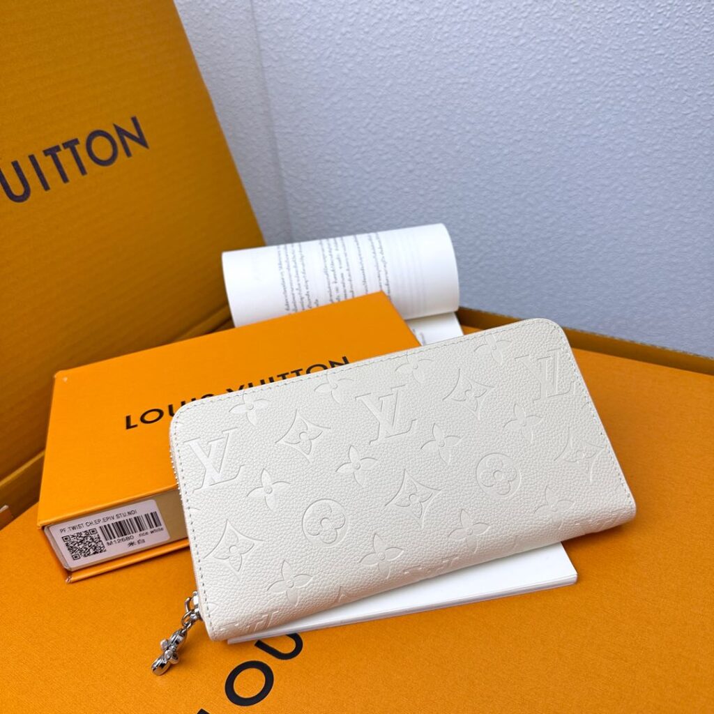ルイ・ヴィトン「LV SKI」ジッピー･ウォレット