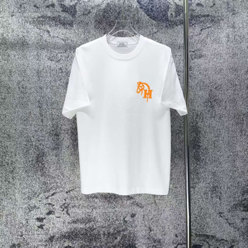 エルメス「Hermès」 クルーネックTシャツ 軽やかな着心地 春夏新作