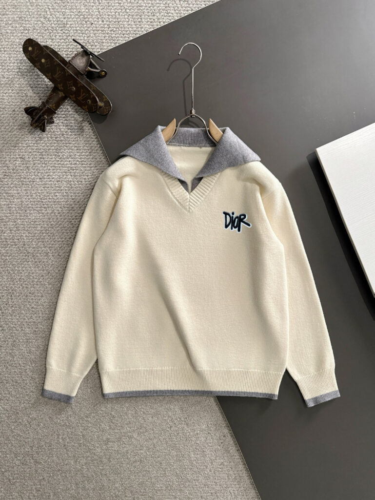 ディオール「Dior」秋冬新作ニットラペルセーター
