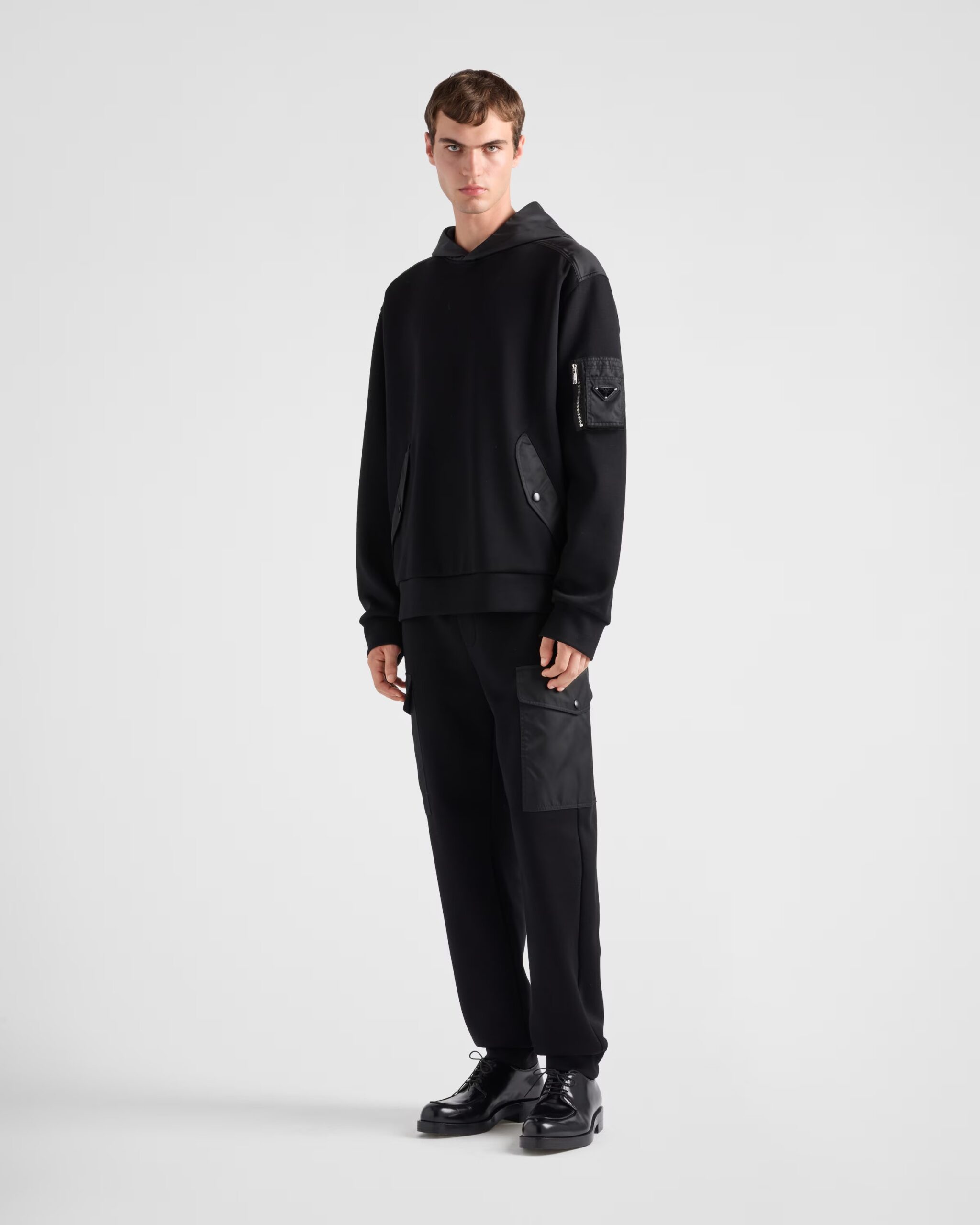 プラダ「Prada」コットンフリース×Re-Nylon トップス&ボトムス