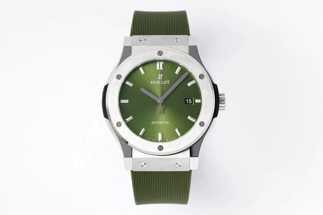 ウブロ クラシック フュージョン 42mm
