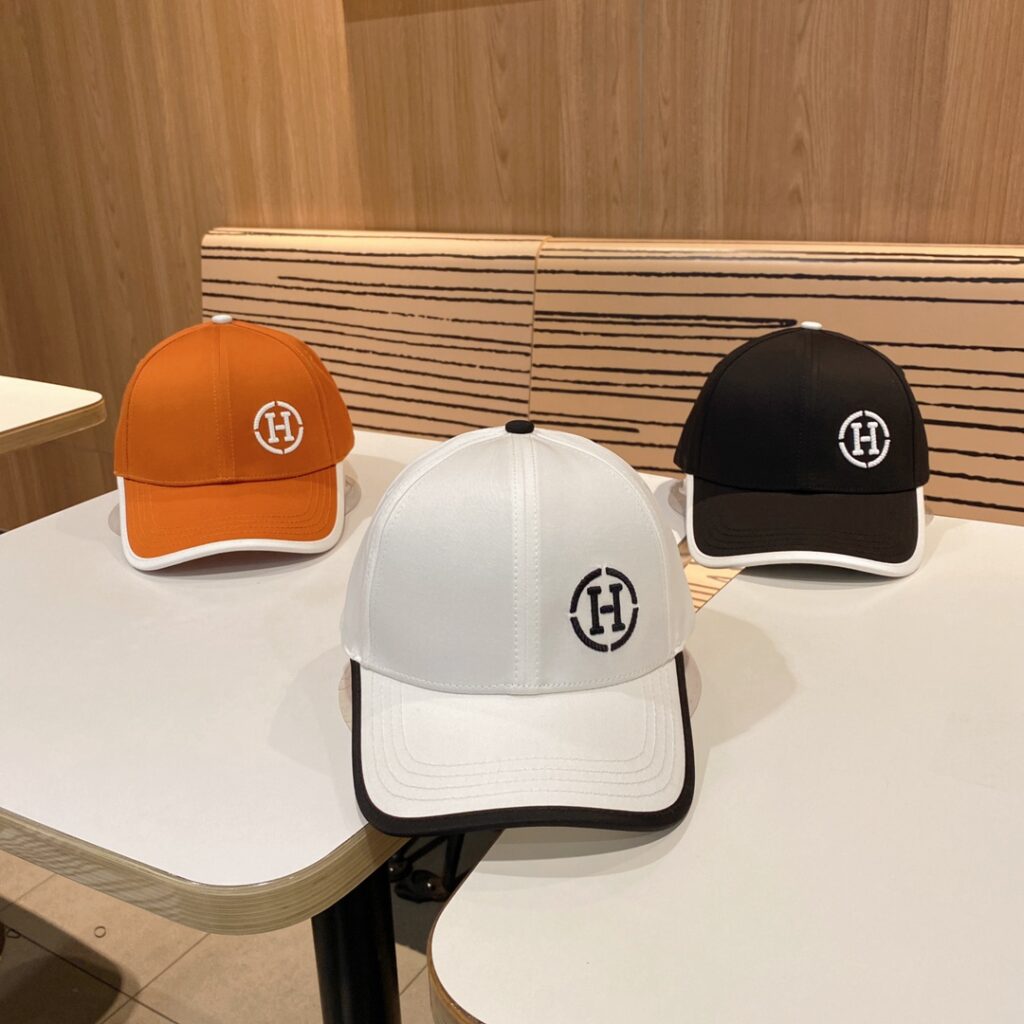 エルメス「Hermès」Classic ベースボールキャップ