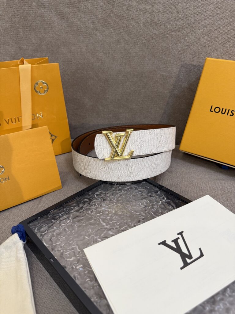 【日本未入荷】ルイヴィトン LV Dimension 両面使いベルト 40mm（全長約 100cm）