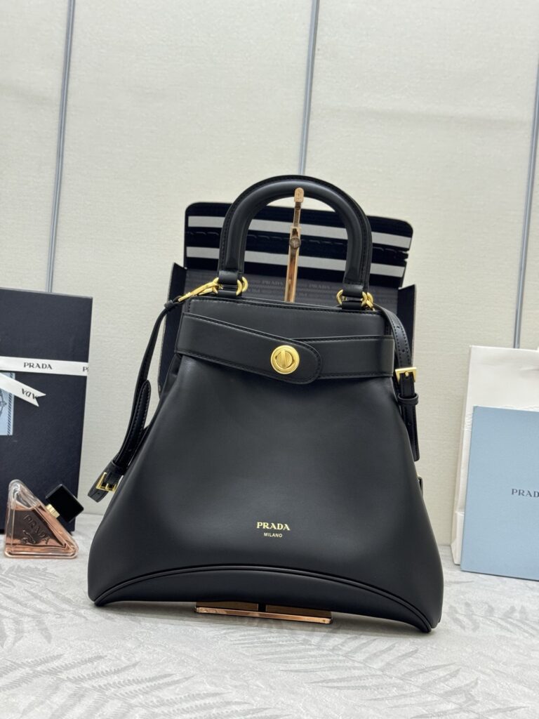 プラダ「Prada」 2025SS キャリー ミディアムトート レザーバッグ