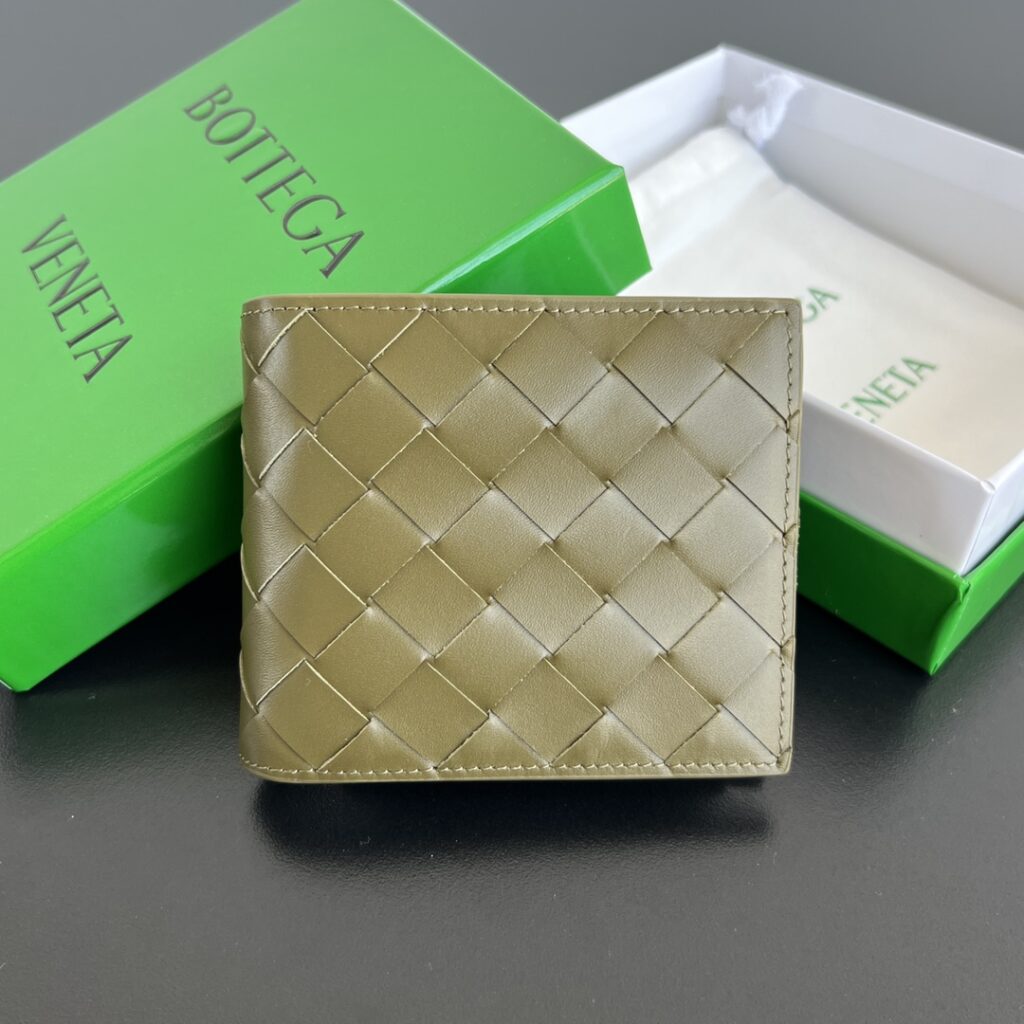 ボッテガ・ヴェネタ「Bottega Veneta」スモールウォレット レザー