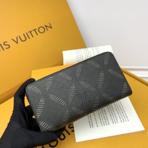 【限定特価】ルイ・ヴィトン ジッピー・ウォレット ラウンドジップ長財布