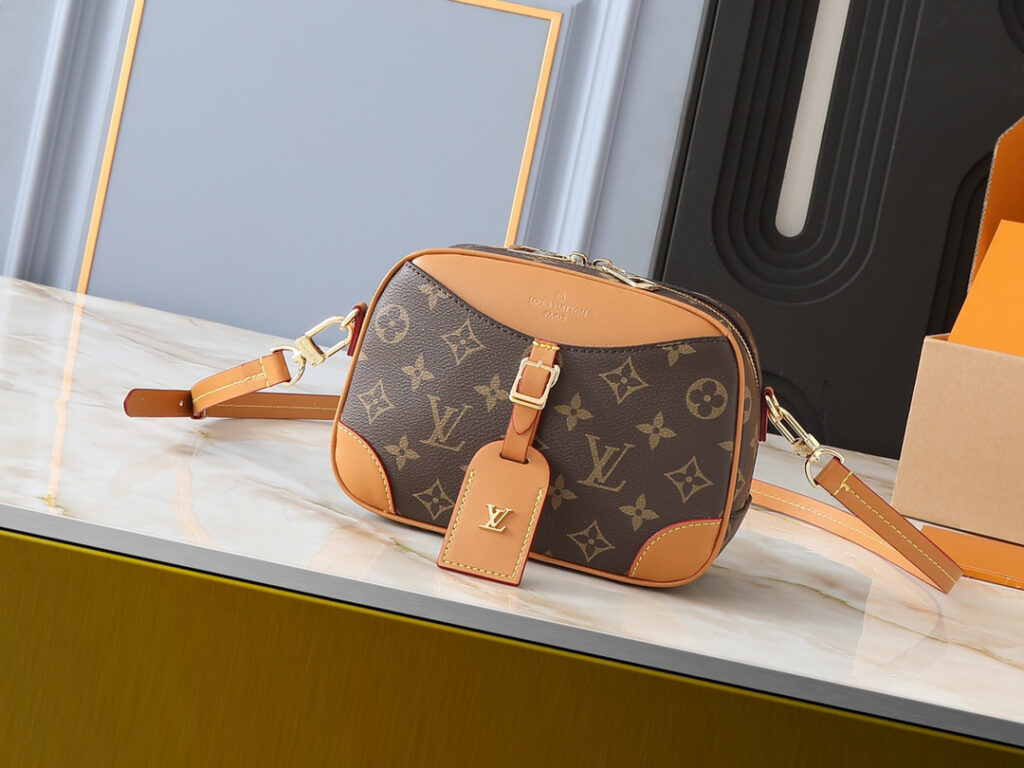 ルイ・ヴィトン ドーヴィル ミニ カメラバッグ「Deauville Mini Bag」