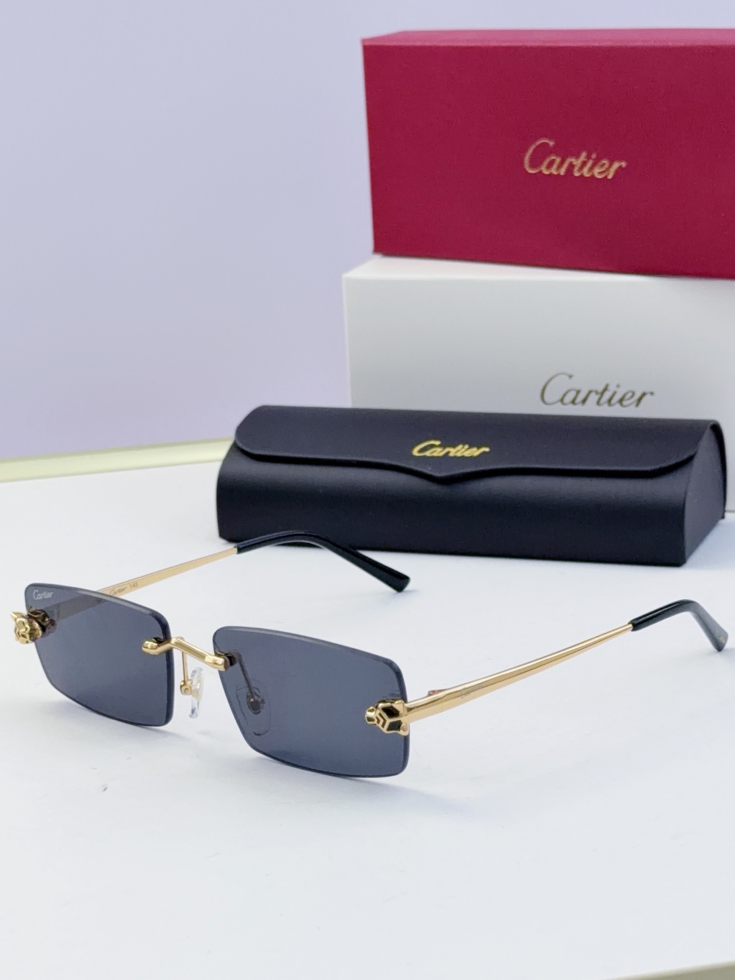 【高級品入庫】Cartier クラシカル貴族風サングラス「上質フレーム」