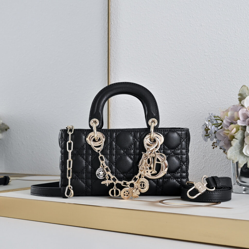 【入手困難品】ディオール レディ ディージョイ ハンドバッグ「Lady D‑Joy Bag」