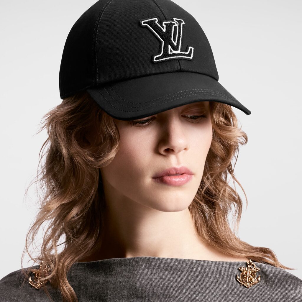 ルイ・ヴィトン「Louis Vuitton」キャップ･LV シグネチャー