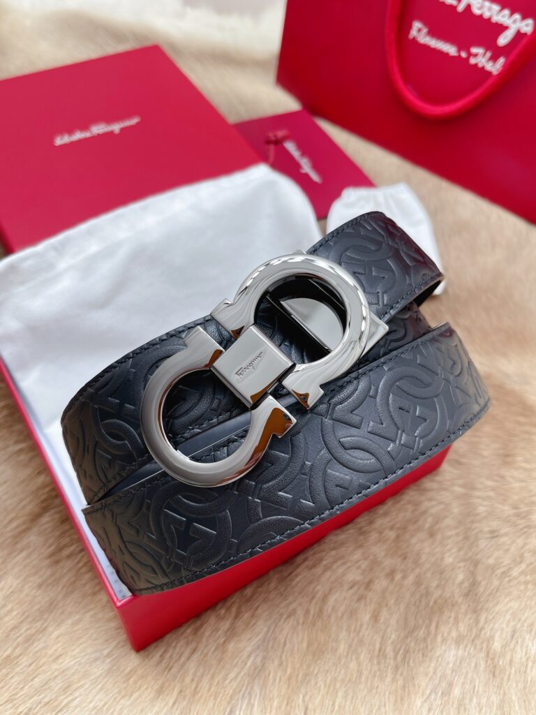 【新規倉庫入り】Salvatore Ferragamo 職人仕上げ高級ベルト「全長約 100cm」