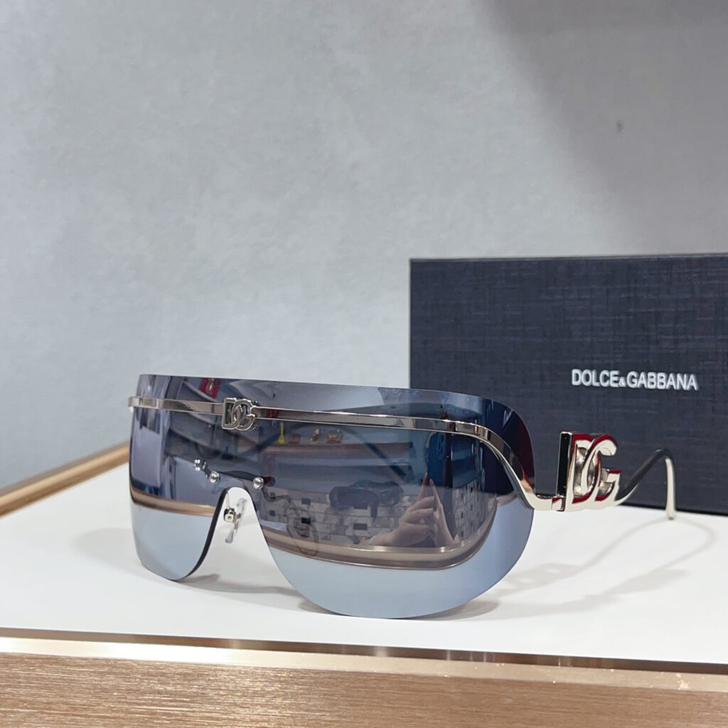 【希少入荷】D&G ドルチェアンドガッバーナ トレンドサングラス「カジュアル通勤用」