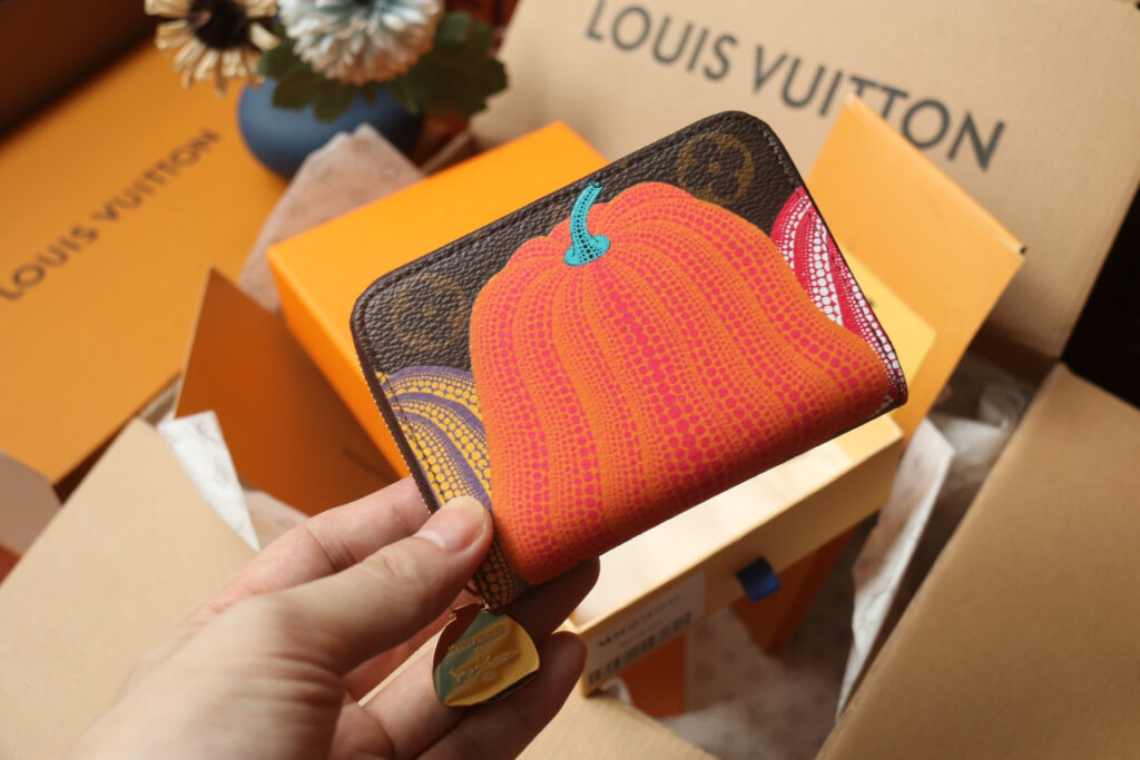 ルイ・ヴィトン「LV x TM」ジッピー･コイン パース