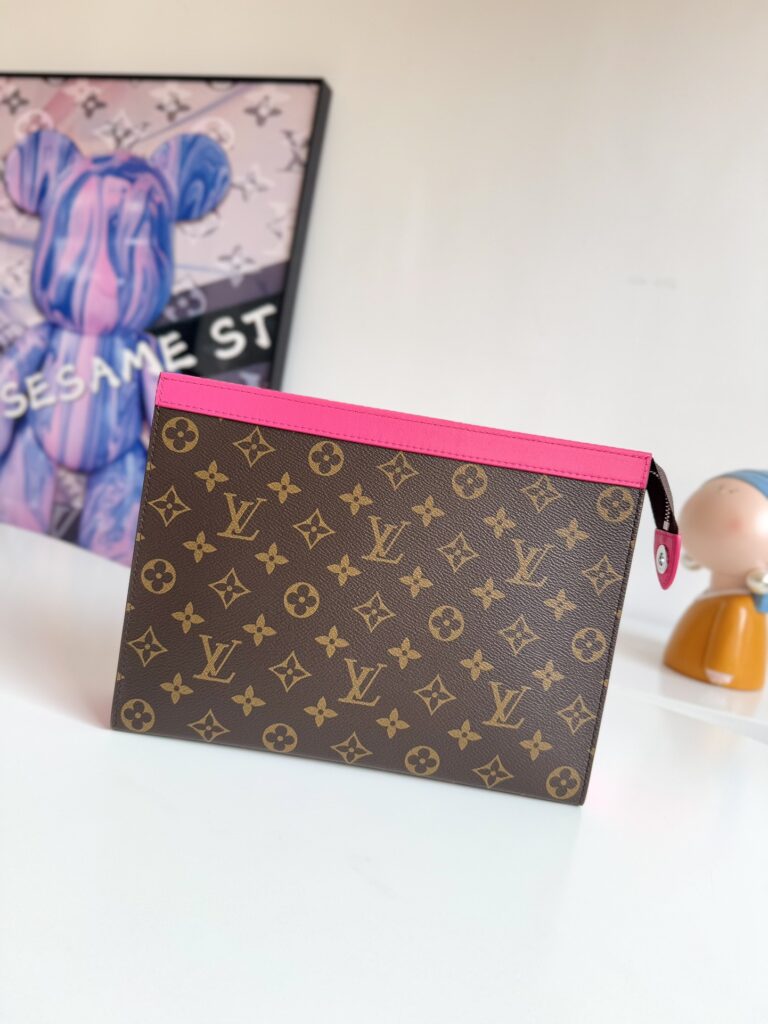 ルイ・ヴィトン「Louis Vuitton」ポシェット･ヴォワヤージュ MM
