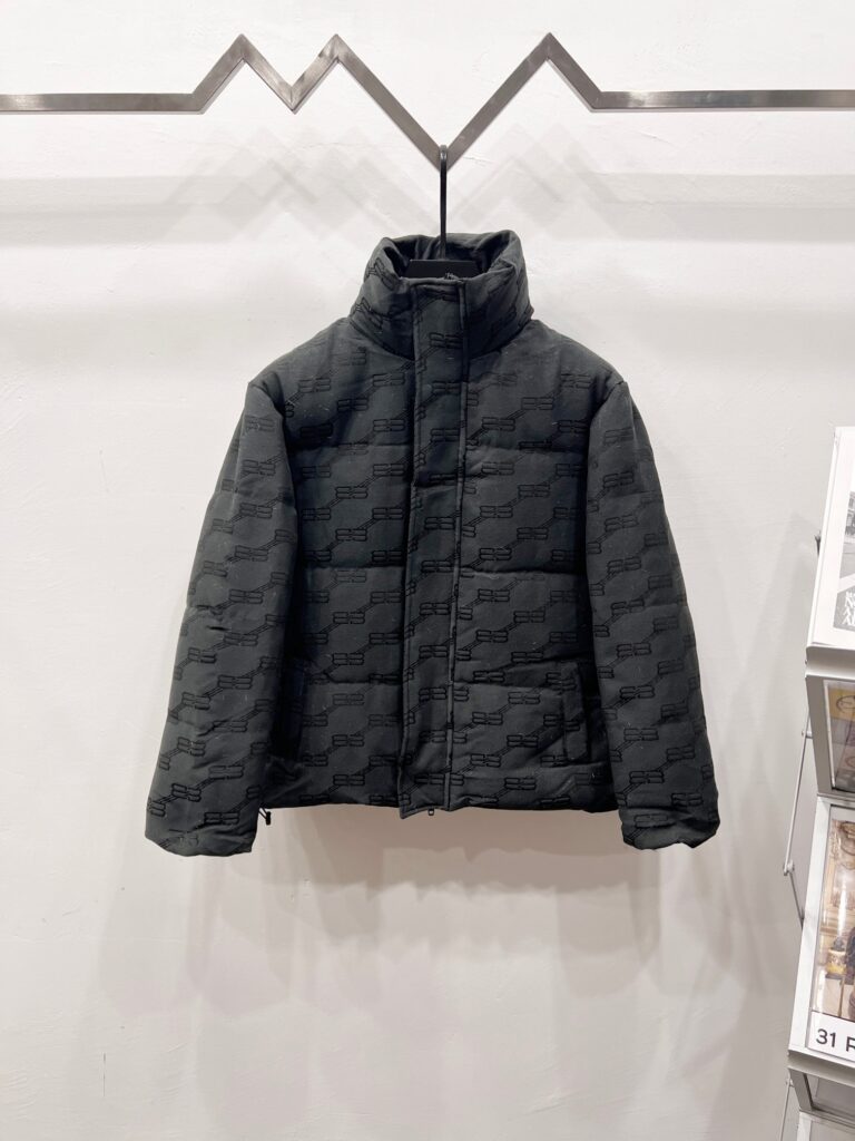 バレンシアガ「Balenciaga」‌軽奢華なジャカード柄個性ダウンジャケット 男女兼用