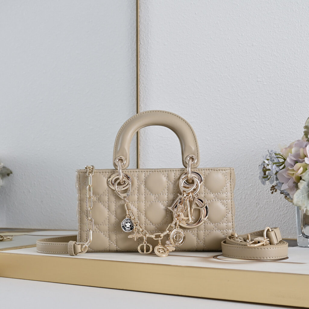 【入手困難品】ディオール レディ ディージョイ ハンドバッグ「Lady D‑Joy Bag」