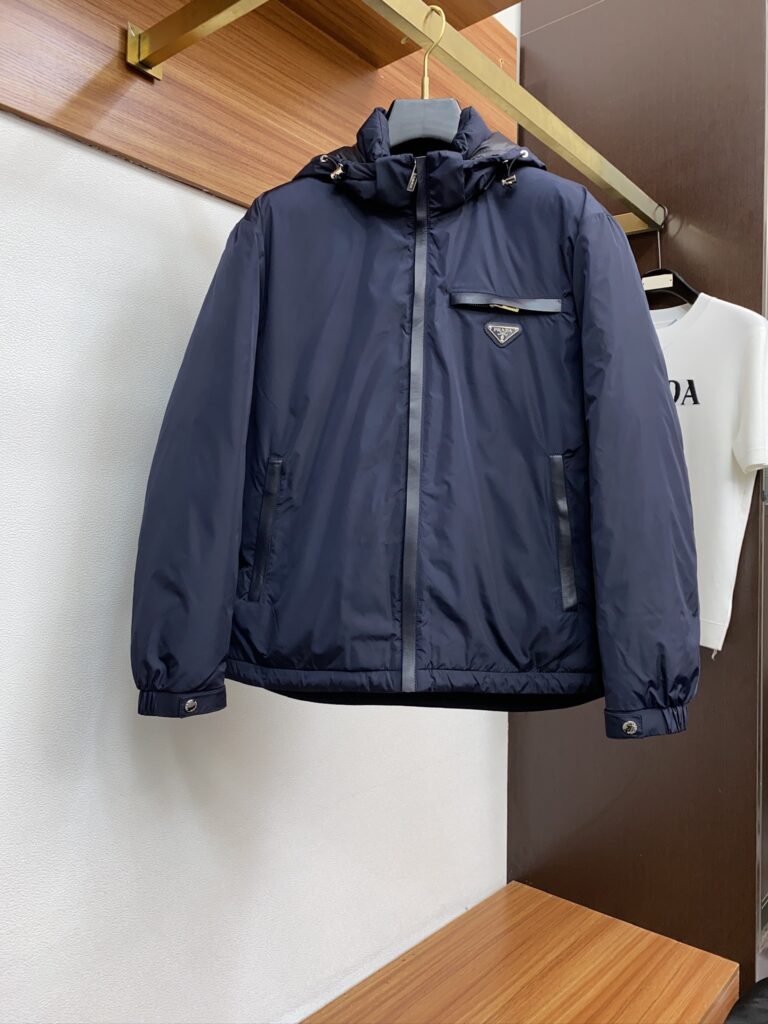 プラダ「Prada」メンズ ファッション防寒ダウンジャケット
