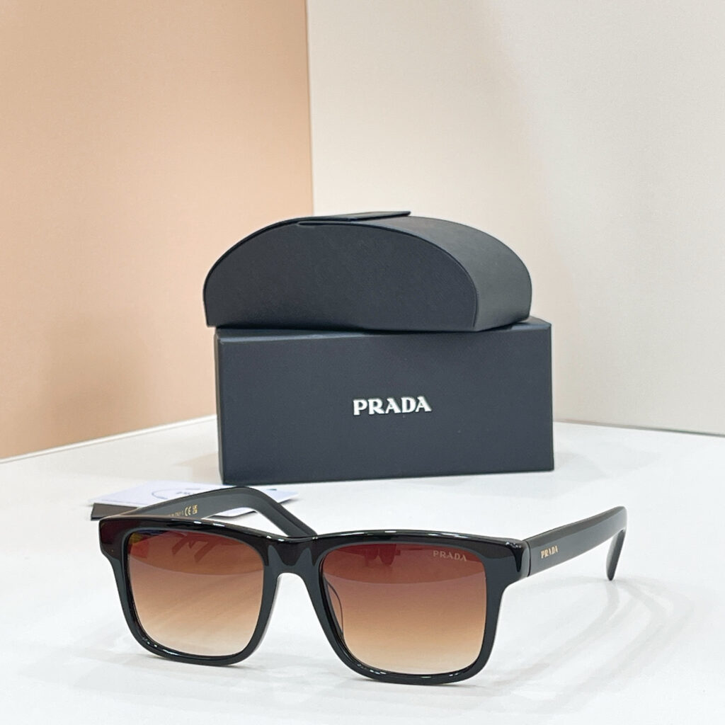 【厳選在庫】Prada ビジネス兼用高級サングラス「全天候遮光」