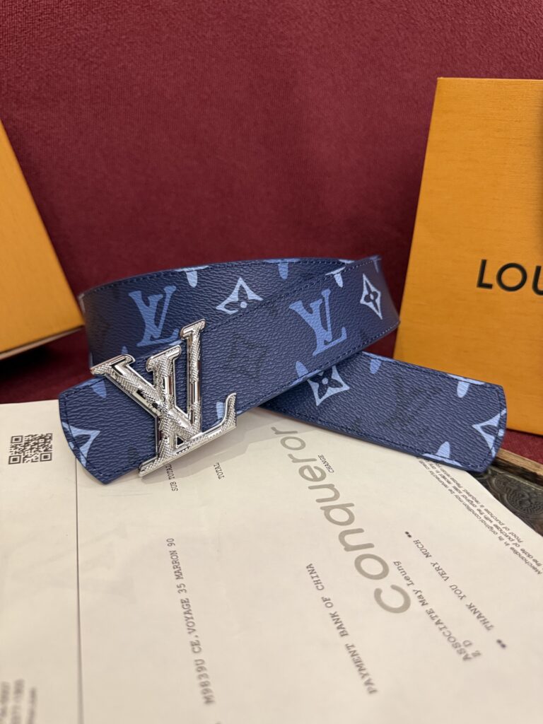 【日本未入荷】ルイヴィトン LV Dimension 両面使いベルト 40mm（全長約 100cm）
