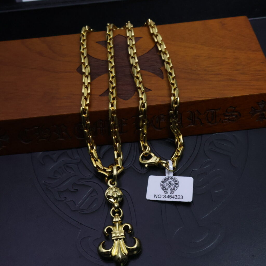 クロムハーツ「Chrome Hearts」チャームペンダント 2026
