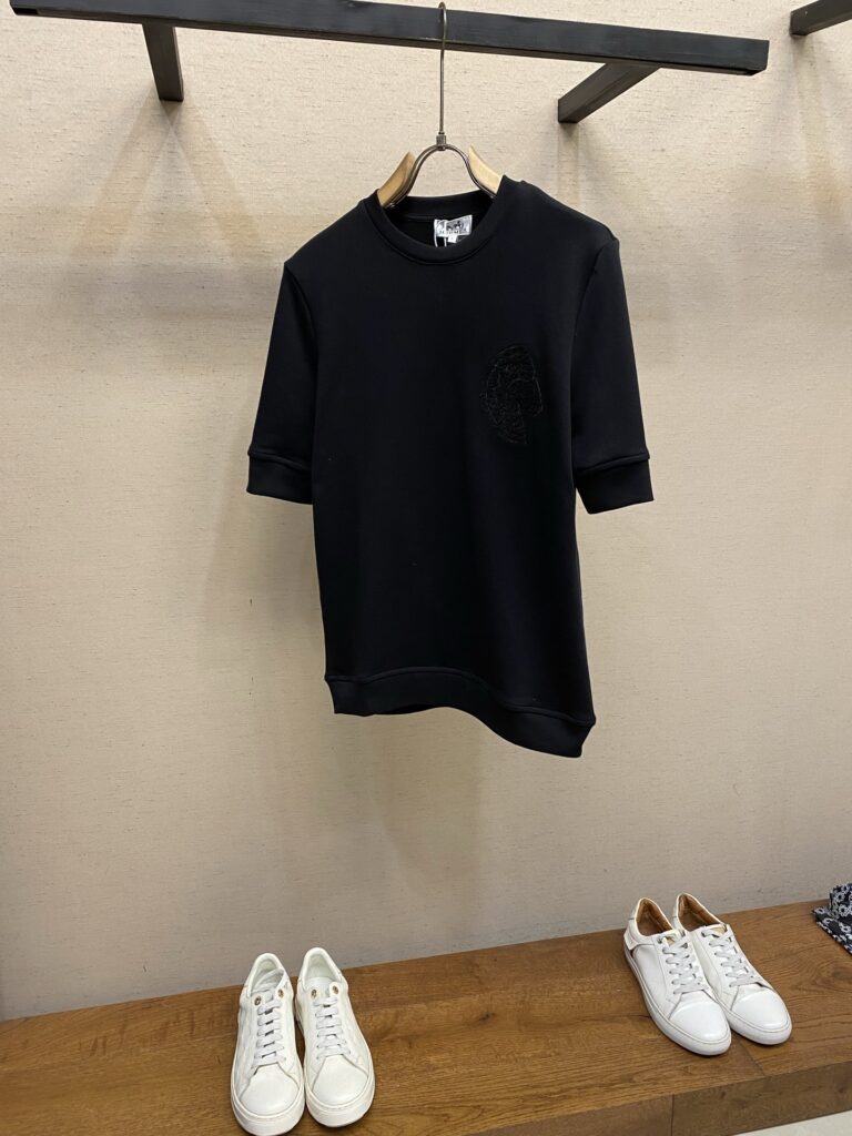 エルメス「Hermès」 クルーネックTシャツ 軽やかな着心地 春夏新作