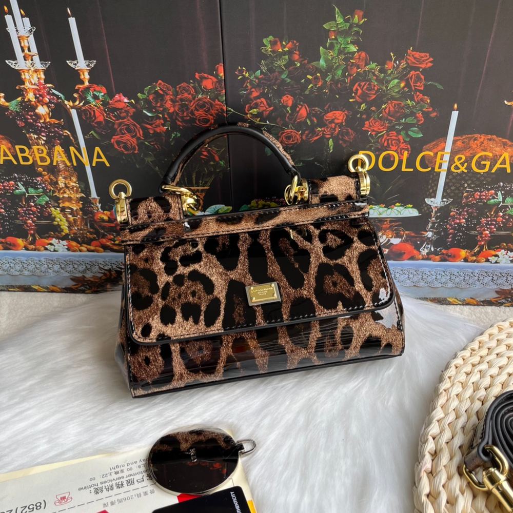 ドルチェ・アンド・ガッバーナ「D&G」 Sicily レオパード ラミー レザートップハンドルバッグ