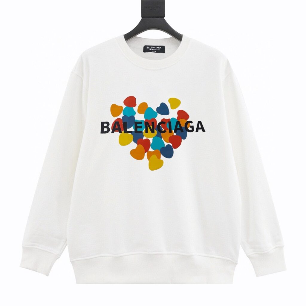 バレンシアガ「Balenciaga」 2025SS のハートロゴプリント技術の丸首ウェアラウンド