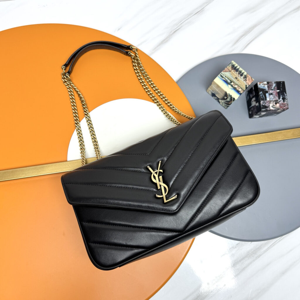 サンローラン「Saint Laurent」ルル ブラックレザー ミディアムバッグ