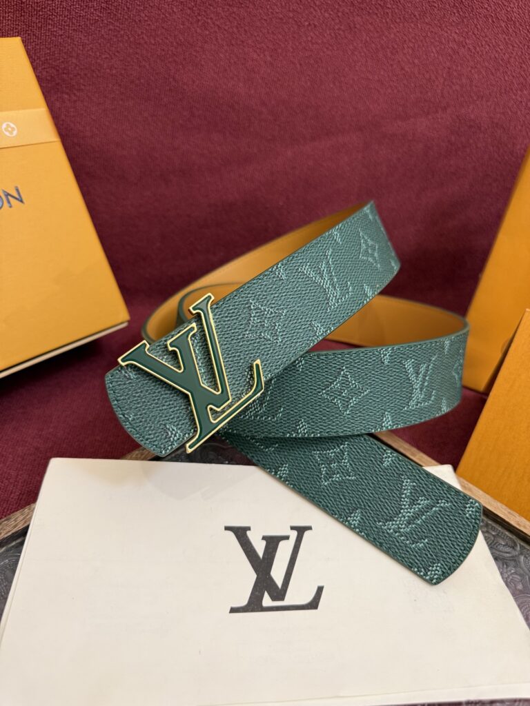 【日本未入荷】ルイヴィトン LV Dimension 両面使いベルト 40mm（全長約 100cm）