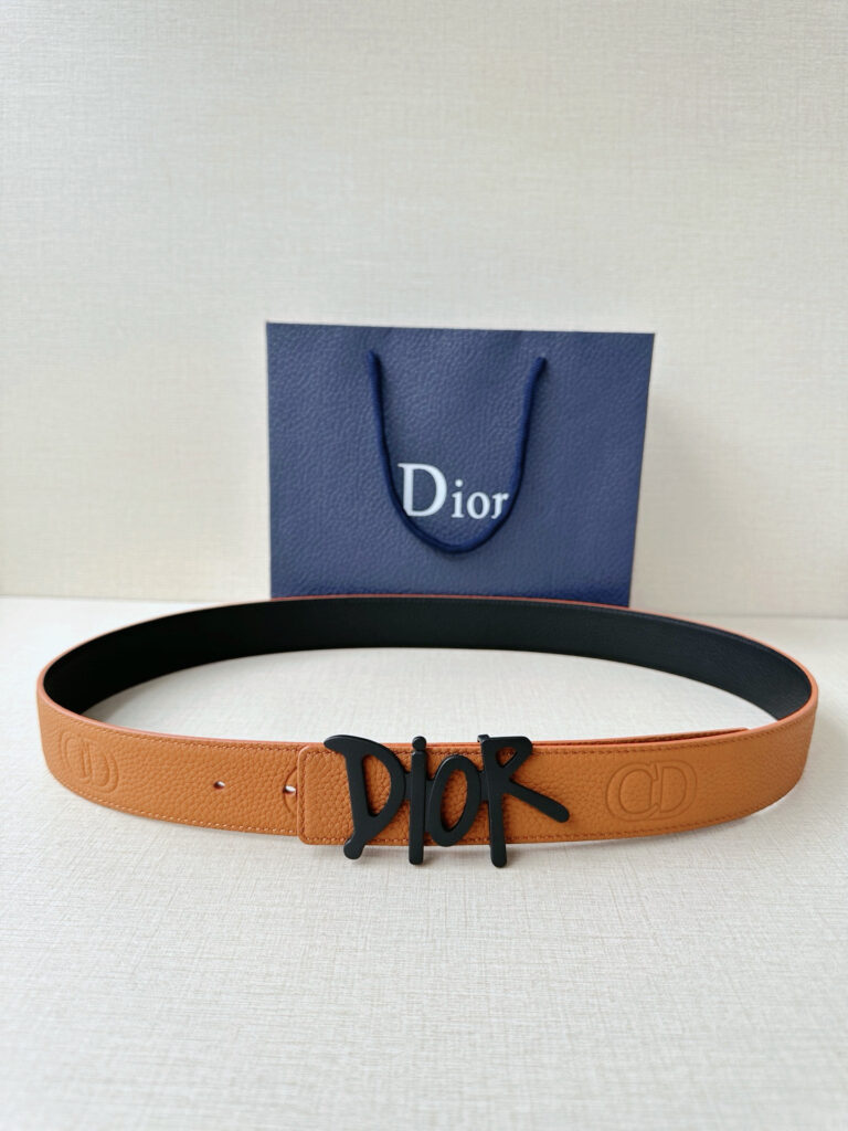 【注目新作】Dior ビジネスカジュアルベルト「全長約 100cm」