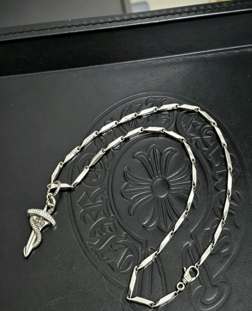 クロムハーツ「Chrome Hearts」チャームペンダント 2026