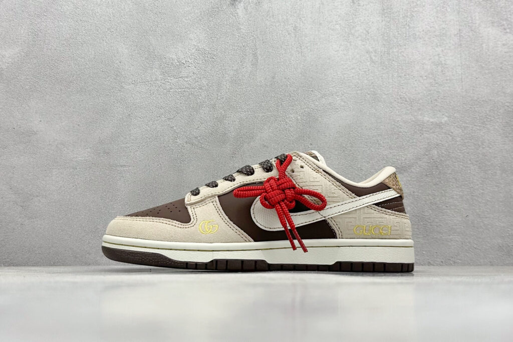 「コラボモデル」Gucci x Nike SB Dunk Low 蛇年限定 デザイナーズスニーカー